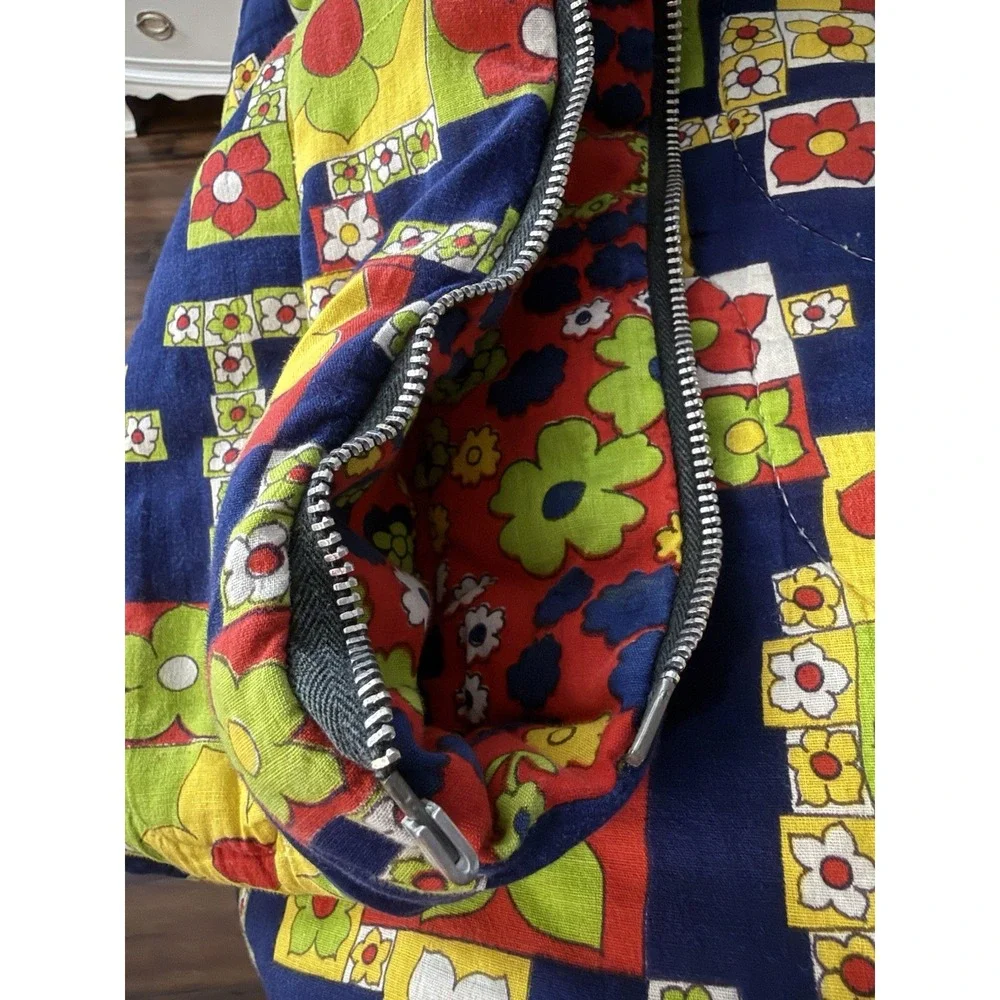 VTG 1960's 1970's Floral Sleeping Bag Groovy Retro Flower Power Print‎ *read*